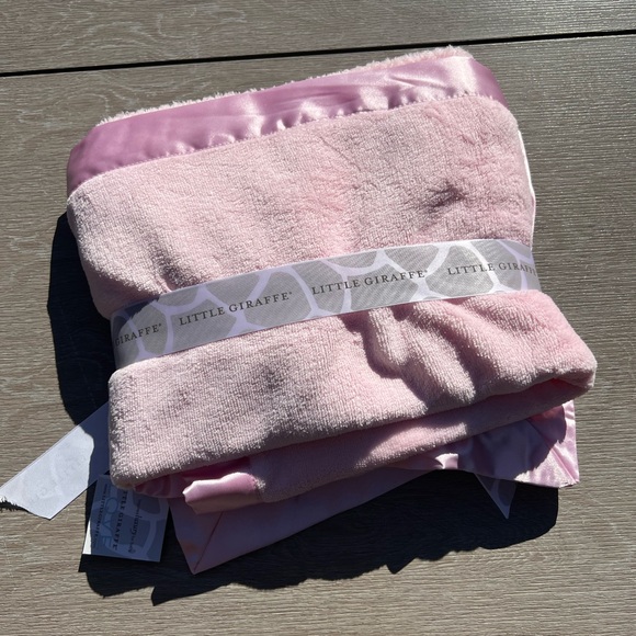 New Little Giraffe Pink baby Blanket - Picture 2 of 3
